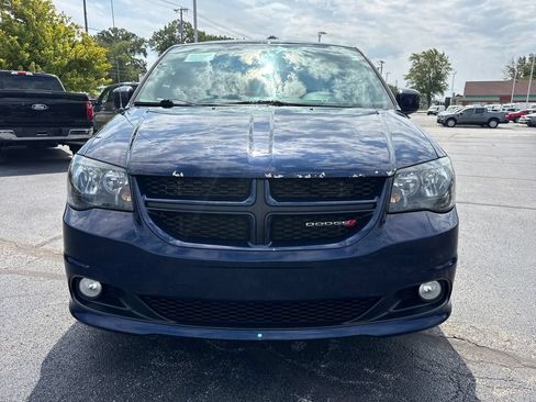 Used 2017 Dodge Grand Caravan GT FWD image 3