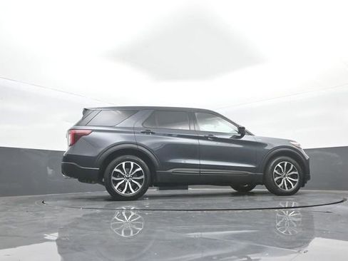 Used 2022 Ford Explorer ST-Line image 31