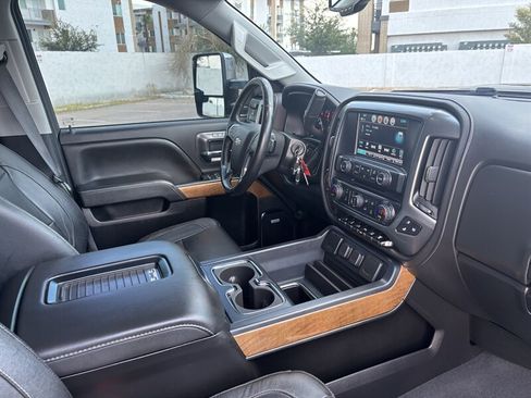 Used 2019 Chevrolet Silverado 2500 LTZ w/ Duramax Plus Package AWD/4WD image 38