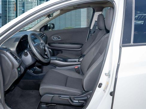 Used 2022 Honda HR-V EX image 17