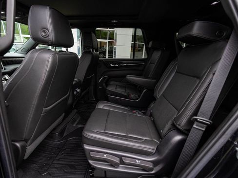 Used 2021 GMC Yukon Denali w/ Denali Premium Package AWD/4WD image 28