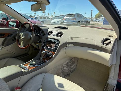 Used 2009 Mercedes-Benz SL 550 image 21