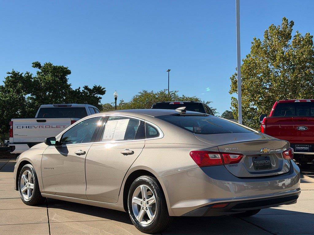Used 2023 Chevrolet Malibu LS FWD image 6