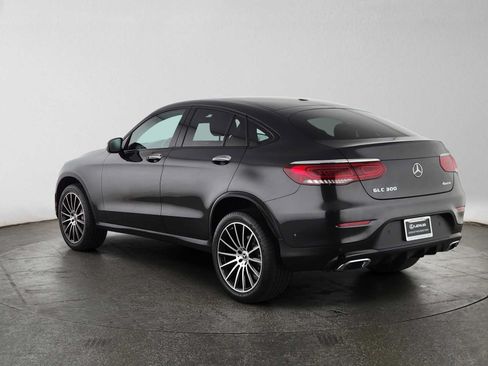 Used 2022 Mercedes-Benz GLC 300 4MATIC Coupe image 5