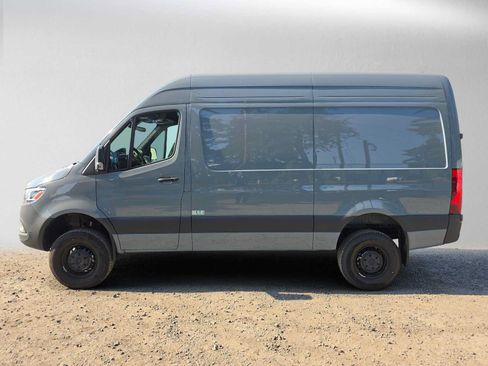Used 2026 Mercedes-Benz Sprinter 2500 image 5