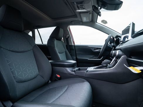 New 2025 Toyota RAV4 XLE w/ Convenience Package image 14