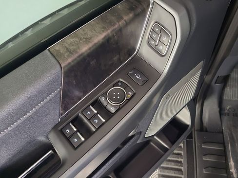 Used 2023 Ford F250 Lariat w/ Lariat Ultimate Package image 18