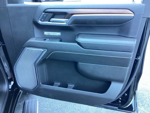 Used 2024 GMC Sierra 1500 Denali w/ Denali Reserve Package image 24