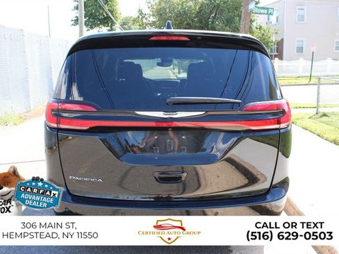 Used 2025 Chrysler Pacifica Select FWD image 6