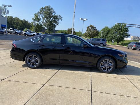 New 2026 Honda Accord EX-L image 12