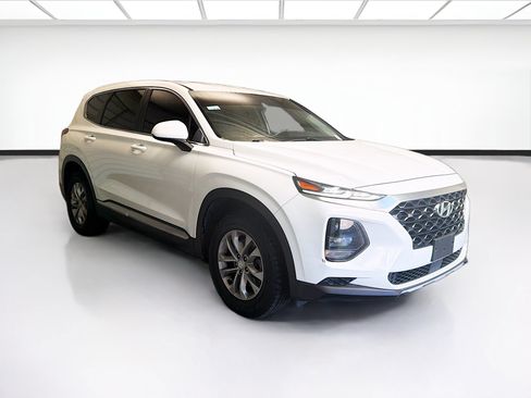 Used 2019 Hyundai Santa Fe SE FWD image 3