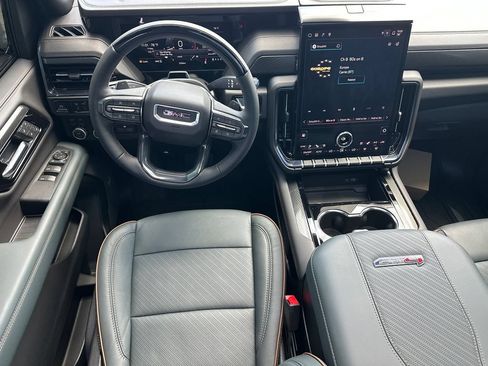 Used 2026 GMC Yukon AT4 w/ AT4 Premium Plus Package AWD/4WD image 25