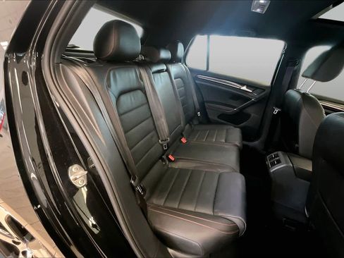 Used 2017 Volkswagen GTI Autobahn FWD image 18