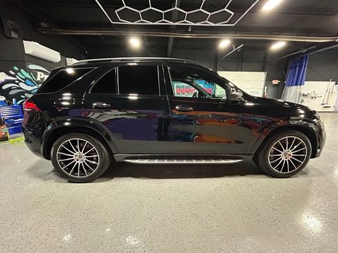 Used 2022 Mercedes-Benz GLE 450 GLE 450 4MATIC Hybrid image 7