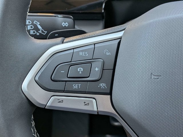 New 2026 Volkswagen Atlas SE FWD image 27