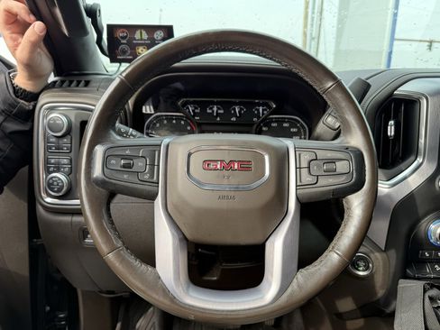Used 2020 GMC Sierra 1500 SLT image 14