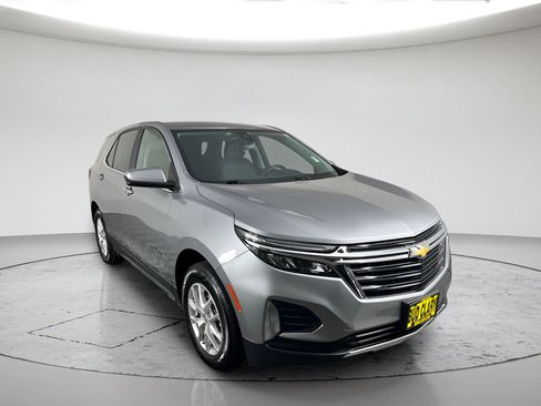 Used 2024 Chevrolet Equinox LT AWD/4WD image 1
