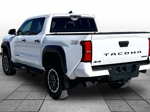 Used 2025 Toyota Tacoma TRD Off-Road image 10