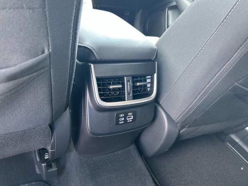 Used 2023 Subaru Outback Premium AWD/4WD image 19