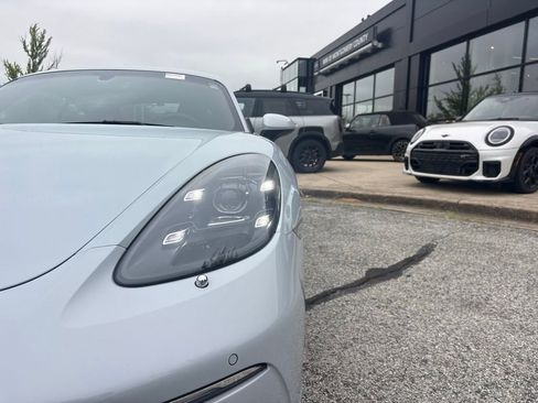 Used 2025 Porsche 718 Cayman S RWD image 12