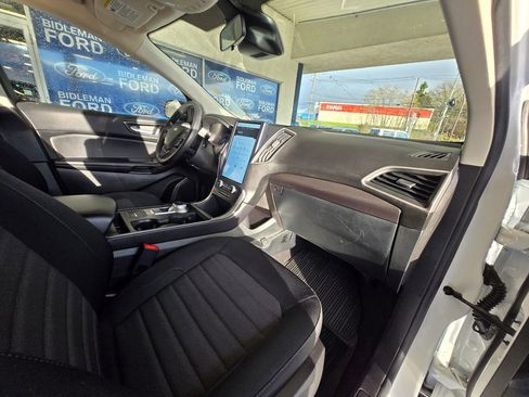 Used 2022 Ford Edge SE image 24