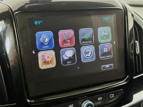 Used 2018 Chevrolet Traverse LT image 25