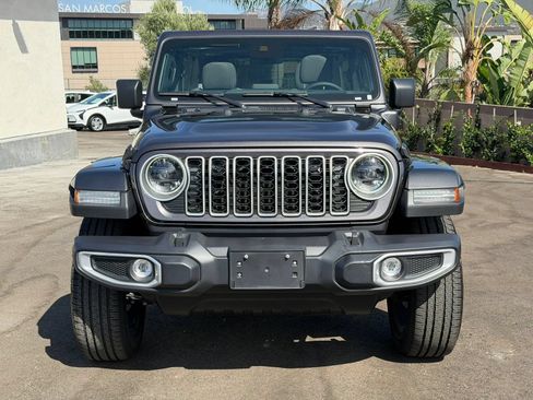 Used 2025 Jeep Wrangler Unlimited Sahara w/ Safety Group AWD/4WD image 2