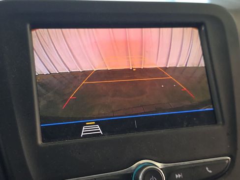 Used 2020 Chevrolet Equinox LS w/ LS Convenience Package FWD image 21