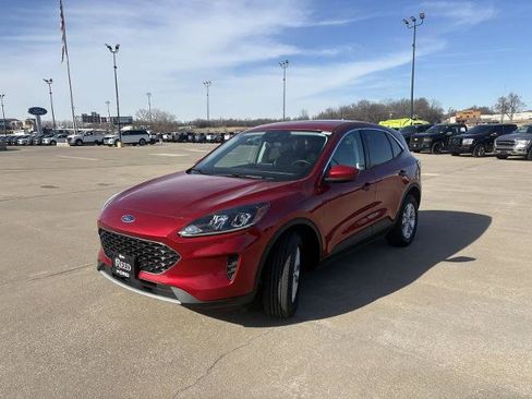 Certified 2021 Ford Escape SE w/ Cold Weather Package image 4