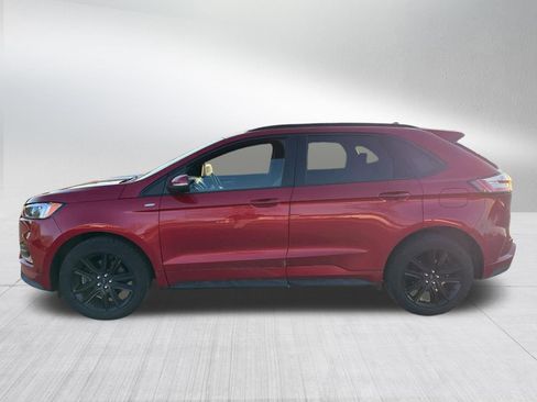 Used 2020 Ford Edge ST-Line w/ Cold Weather Package image 6