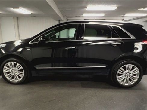 Used 2018 Cadillac XT5 Premium Luxury image 40