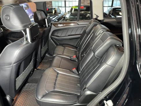 Used 2015 Mercedes-Benz GL 450 4MATIC image 62
