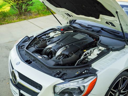 Used 2015 Mercedes-Benz SL 550 image 22