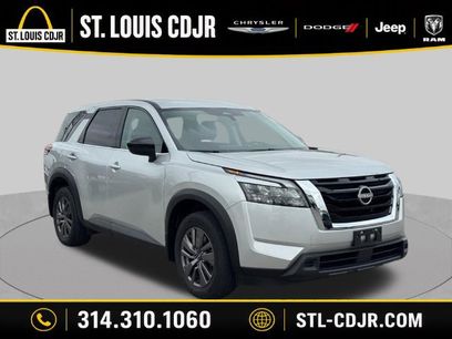 Used 2023 Nissan Pathfinder S w/ Cargo Package
