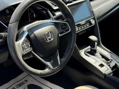 Used 2018 Honda Civic EX image 16
