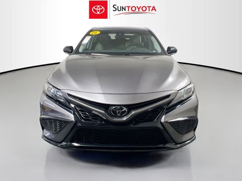 Used 2023 Toyota Camry SE image 10