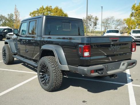 New 2025 Jeep Gladiator Sport image 5