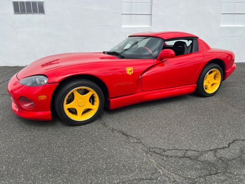 Used 1996 Dodge Viper RT/10 RWD image 1