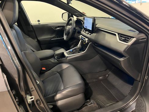 Used 2023 Toyota RAV4 XSE AWD/4WD image 40