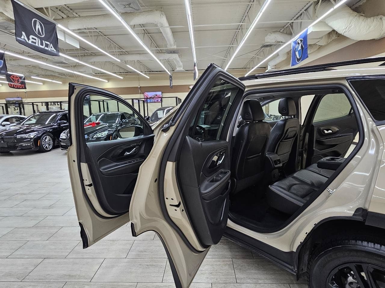 Used 2022 GMC Terrain AT4 w/ Tech Package AWD/4WD image 16