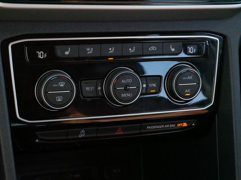 Used 2022 Volkswagen Atlas SE w/ Panoramic Sunroof Package AWD/4WD image 24