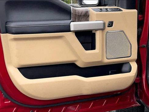 Used 2019 Ford F250 Lariat w/ Lariat Ultimate Package AWD/4WD image 22