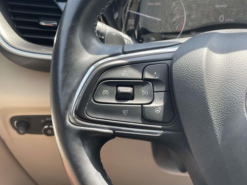 Used 2022 Buick Envision Preferred FWD image 21
