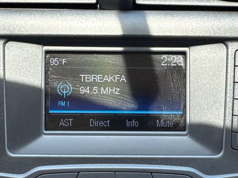 Used 2014 Ford Fusion SE FWD image 30