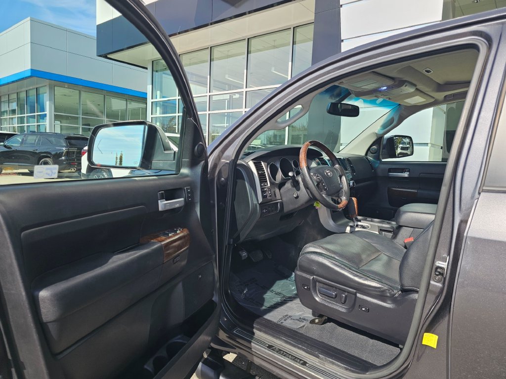 Used 2013 Toyota Tundra Platinum AWD/4WD image 22