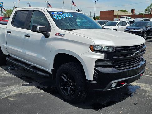 Used 2019 Chevrolet Silverado 1500 LT Trail Boss AWD/4WD image 1