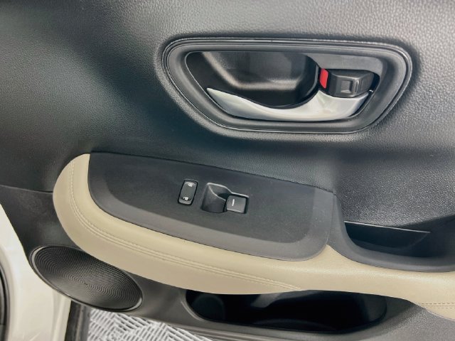 Used 2024 Honda HR-V LX image 30