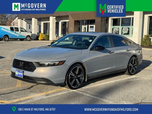 Used 2023 Honda Accord Sport image 1