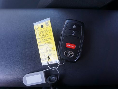 Used 2023 Toyota Prius LE FWD image 28