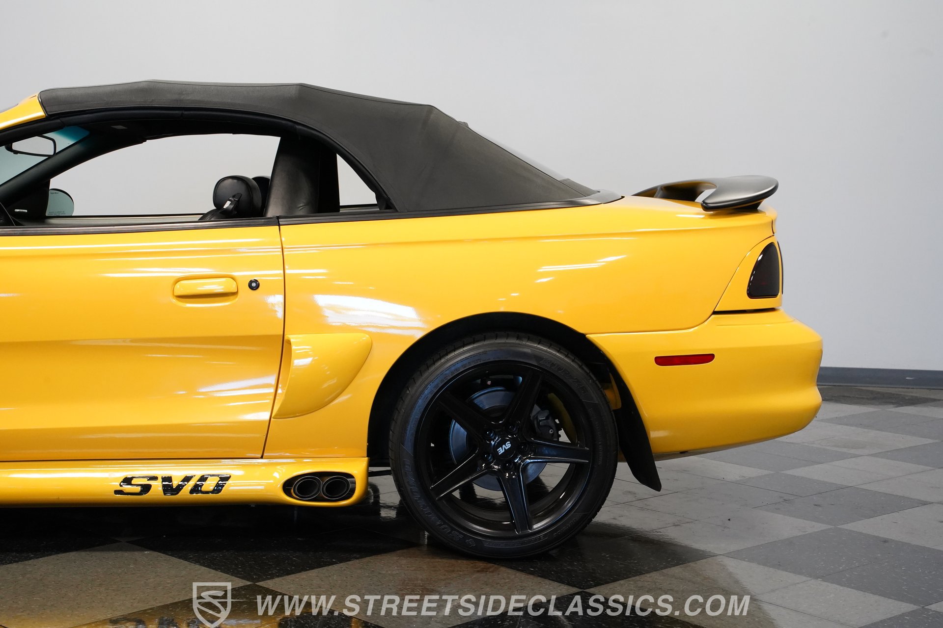Used 1998 Ford Mustang Cobra RWD image 25